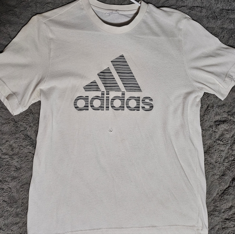 Adidas t-shirt